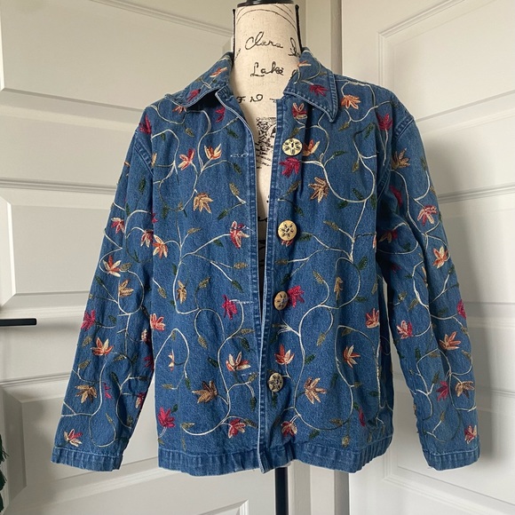 life style Jackets & Blazers - Vintage Floral Embroidered Denim Jacket